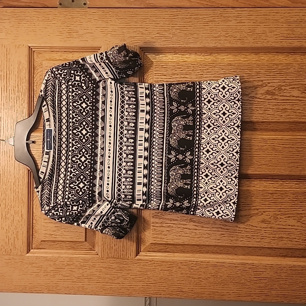 Short sleeve like new